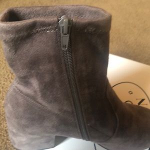 steve madden immense block heel boot